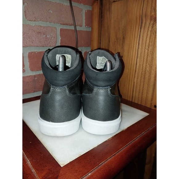 NEW Perry Ellis America Shoes. Santa Cruz Style. Mens Size 8 - Picture 4 of 5